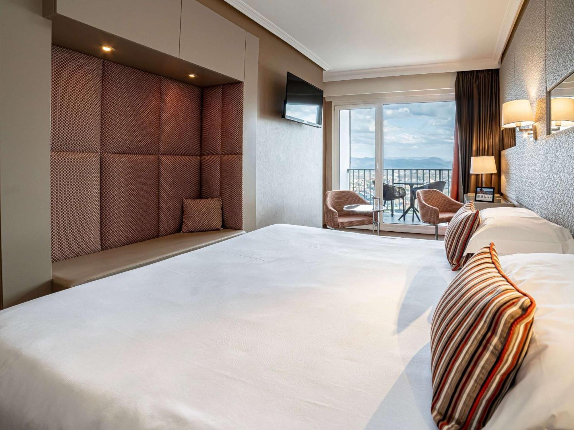 Mercure Monte Igueldo Сан Себастиан Екстериор снимка