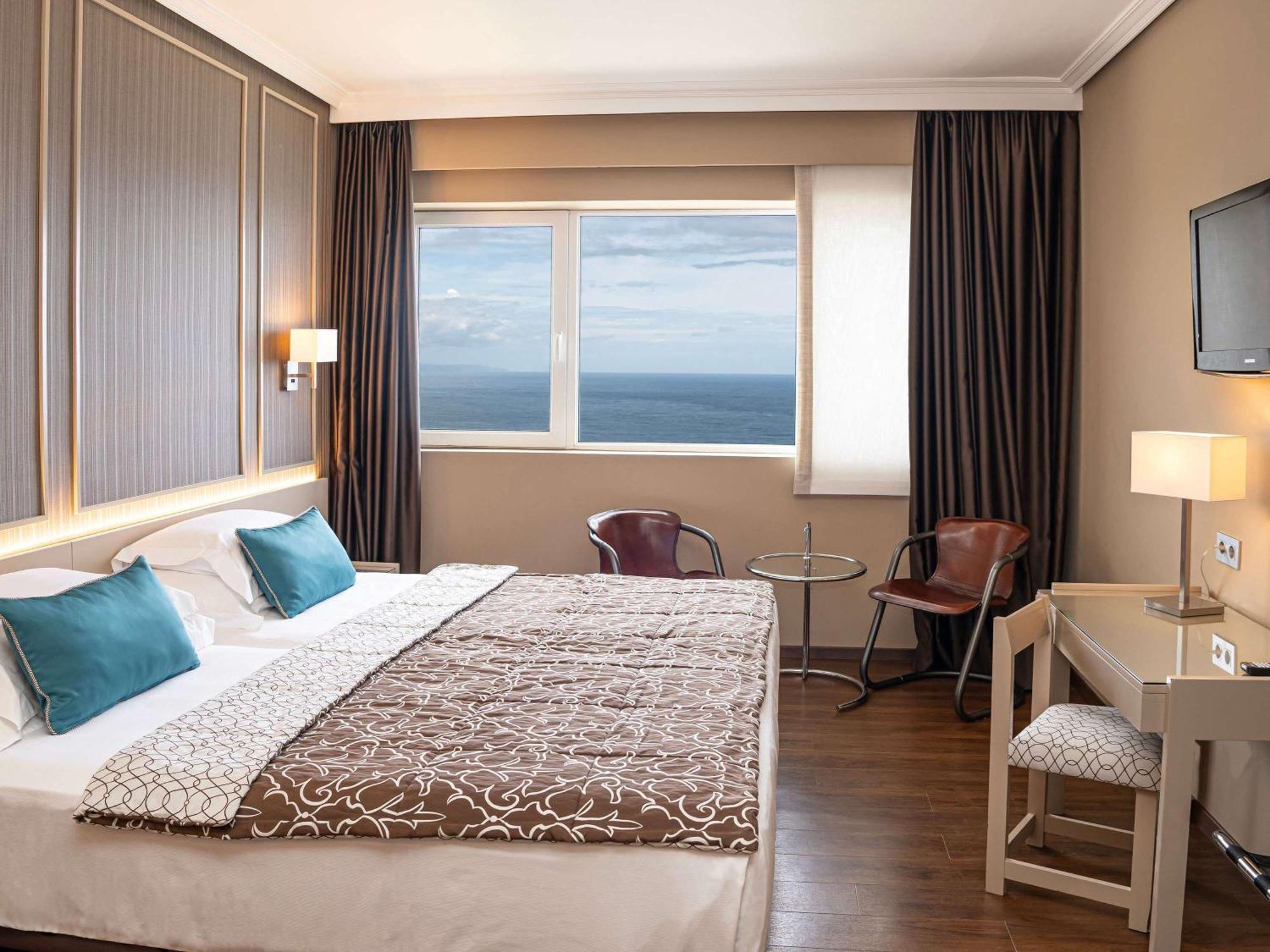 Mercure Monte Igueldo Сан Себастиан Екстериор снимка