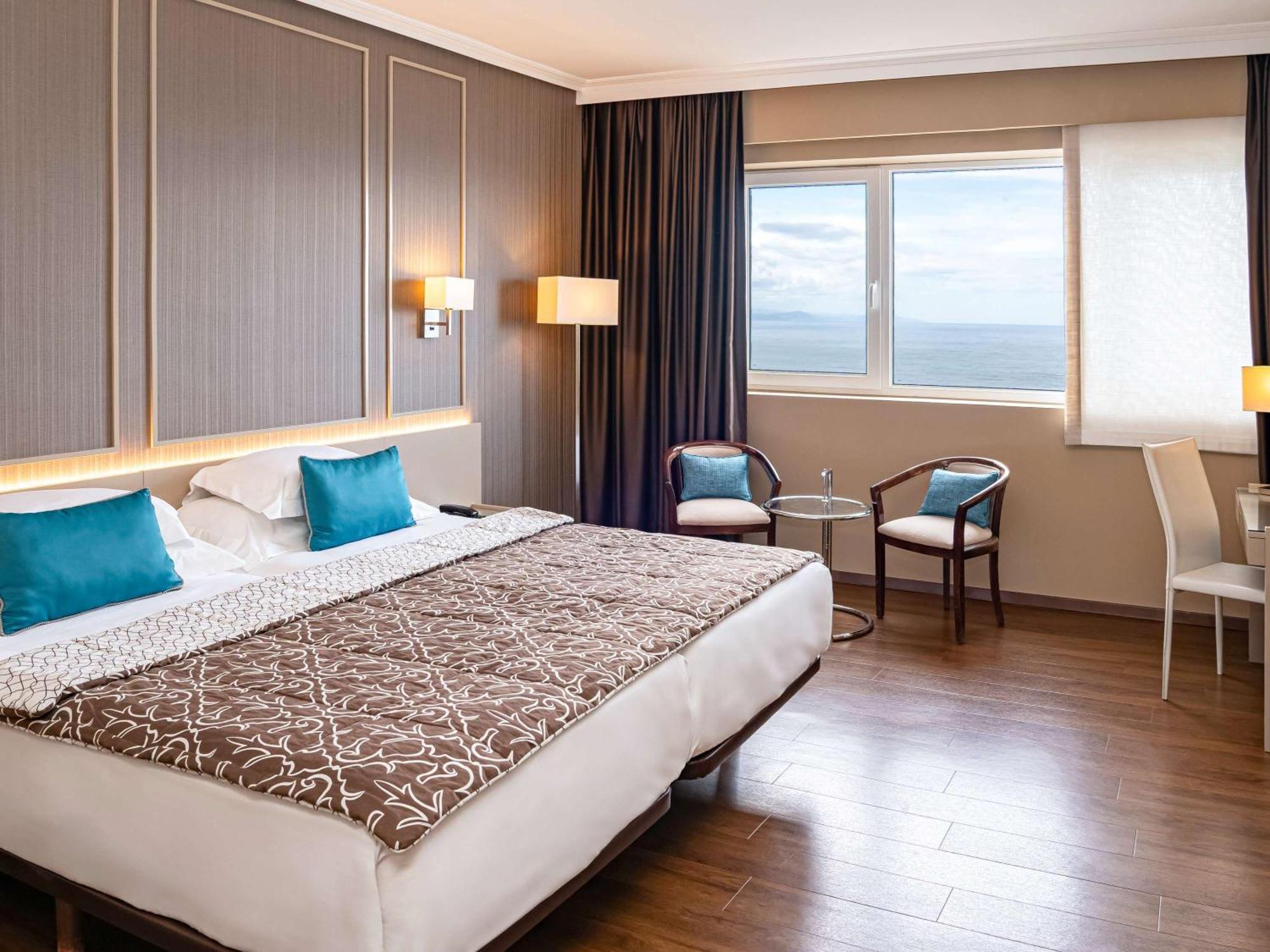 Mercure Monte Igueldo Сан Себастиан Екстериор снимка