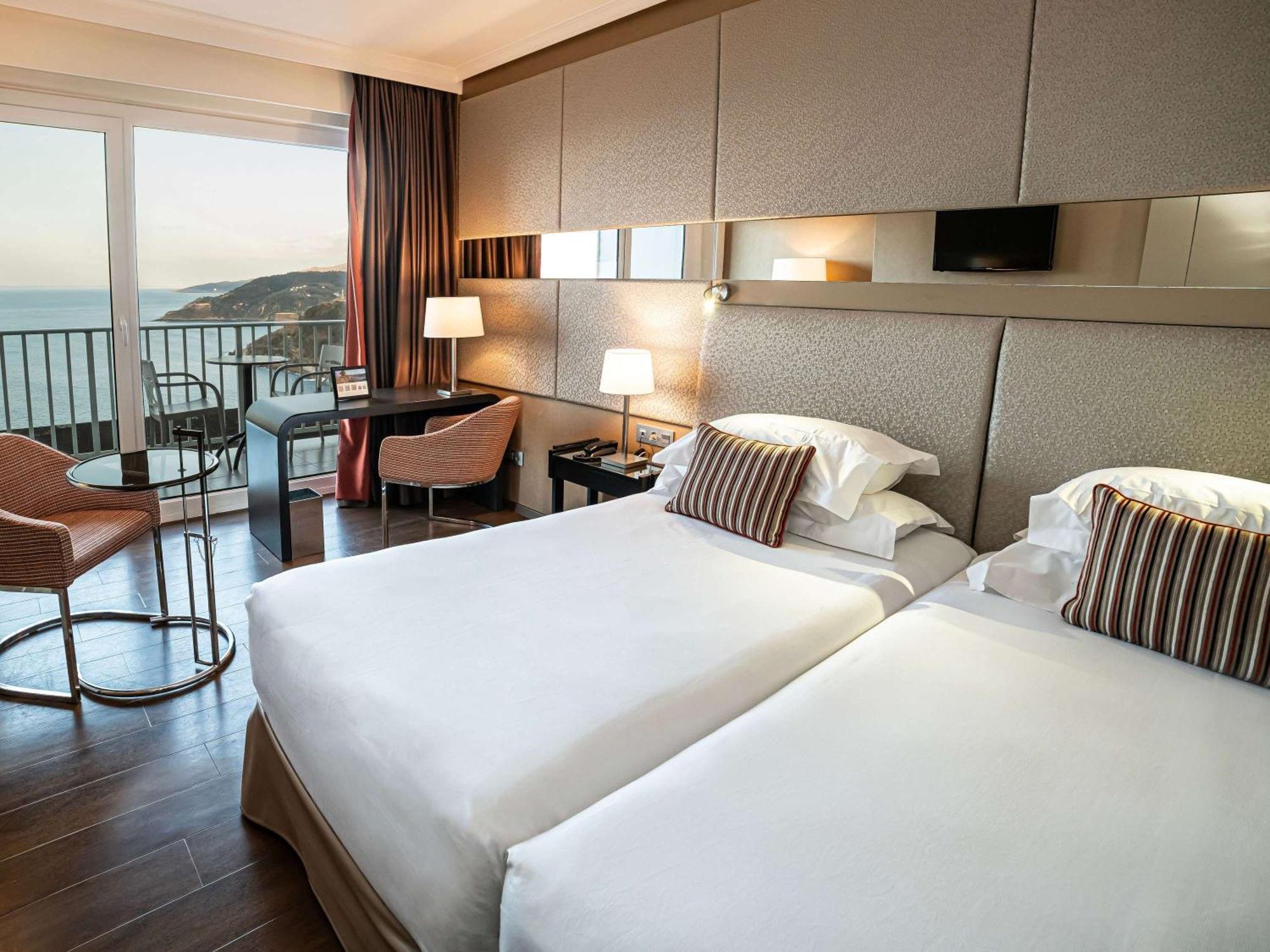 Mercure Monte Igueldo Сан Себастиан Екстериор снимка